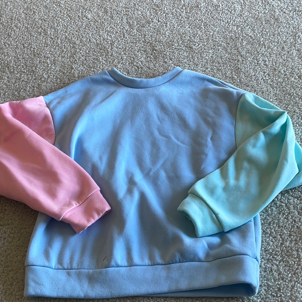 Women’s sweatshirt